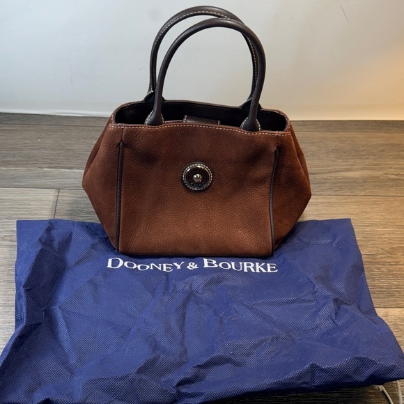 Dooney & Bourke Handbags - Dooney&Bourke Elegant Brown Leather Tote Bag